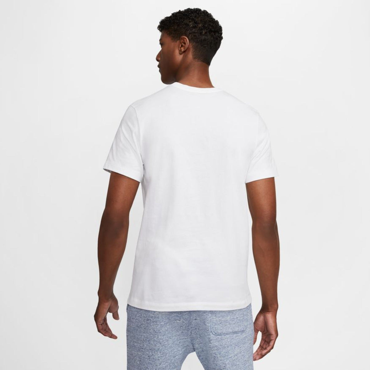Mens Nike Sportswear Club T-Shirt