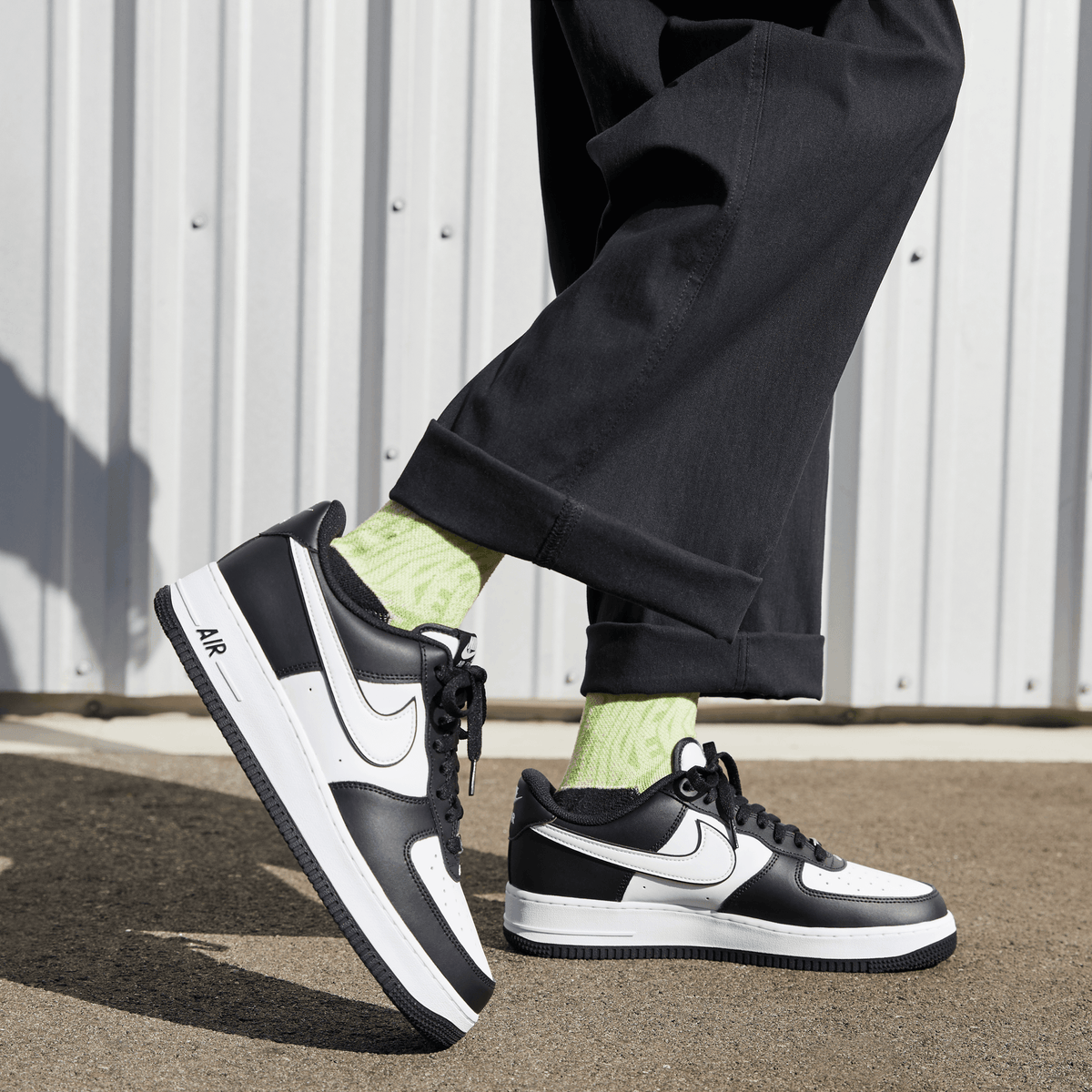 Mens Air Force 1 07 White Swoosh Panda