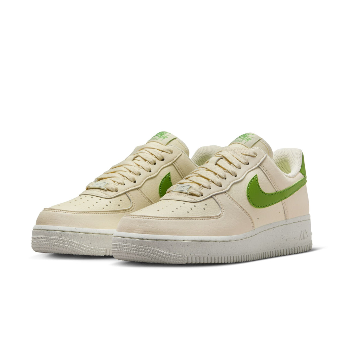 Womens Nike Air Force 1 07 Next Nature Coconut/Green