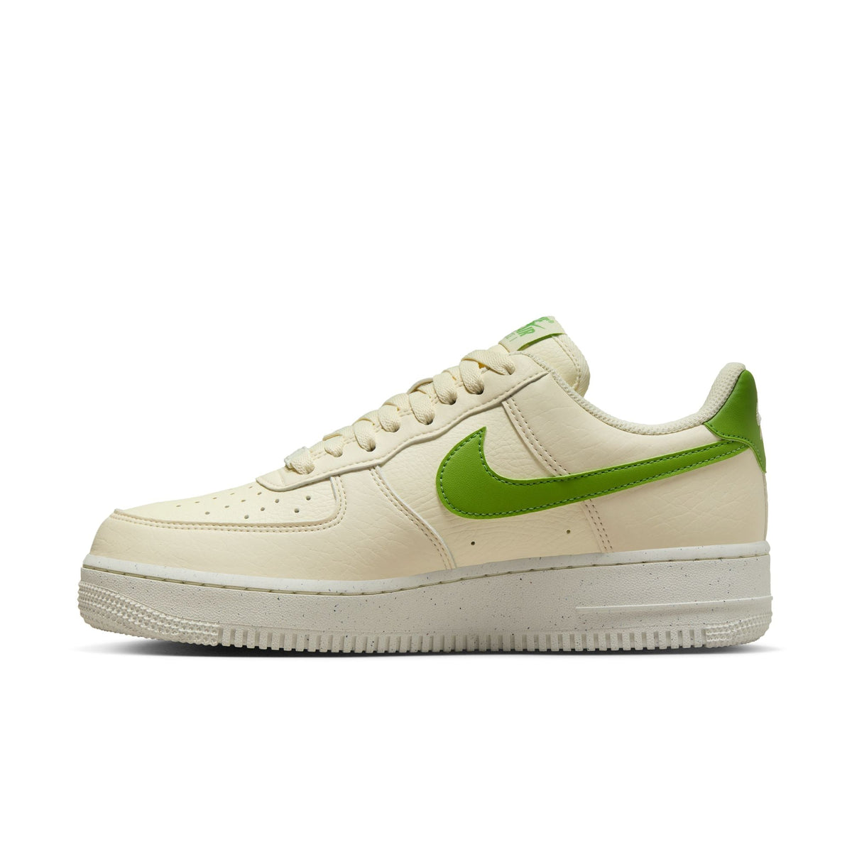 Womens Nike Air Force 1 07 Next Nature Coconut/Green