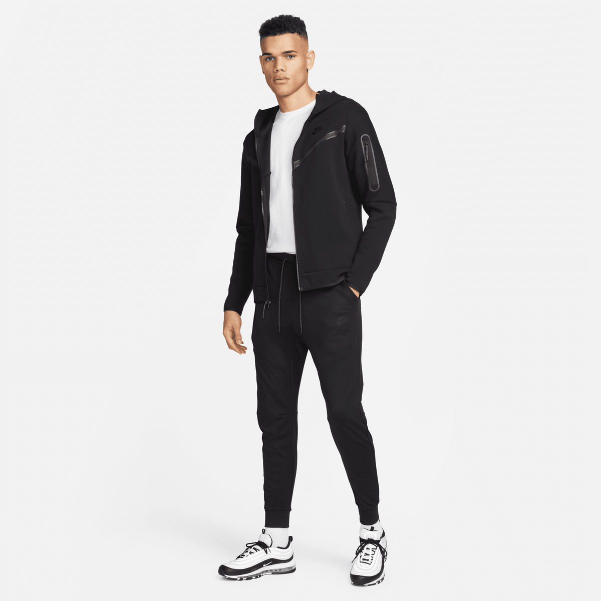 Mens Nike Sportswear Tech Fleece Lightweight Slim-Fit Jogger Sweatpants
