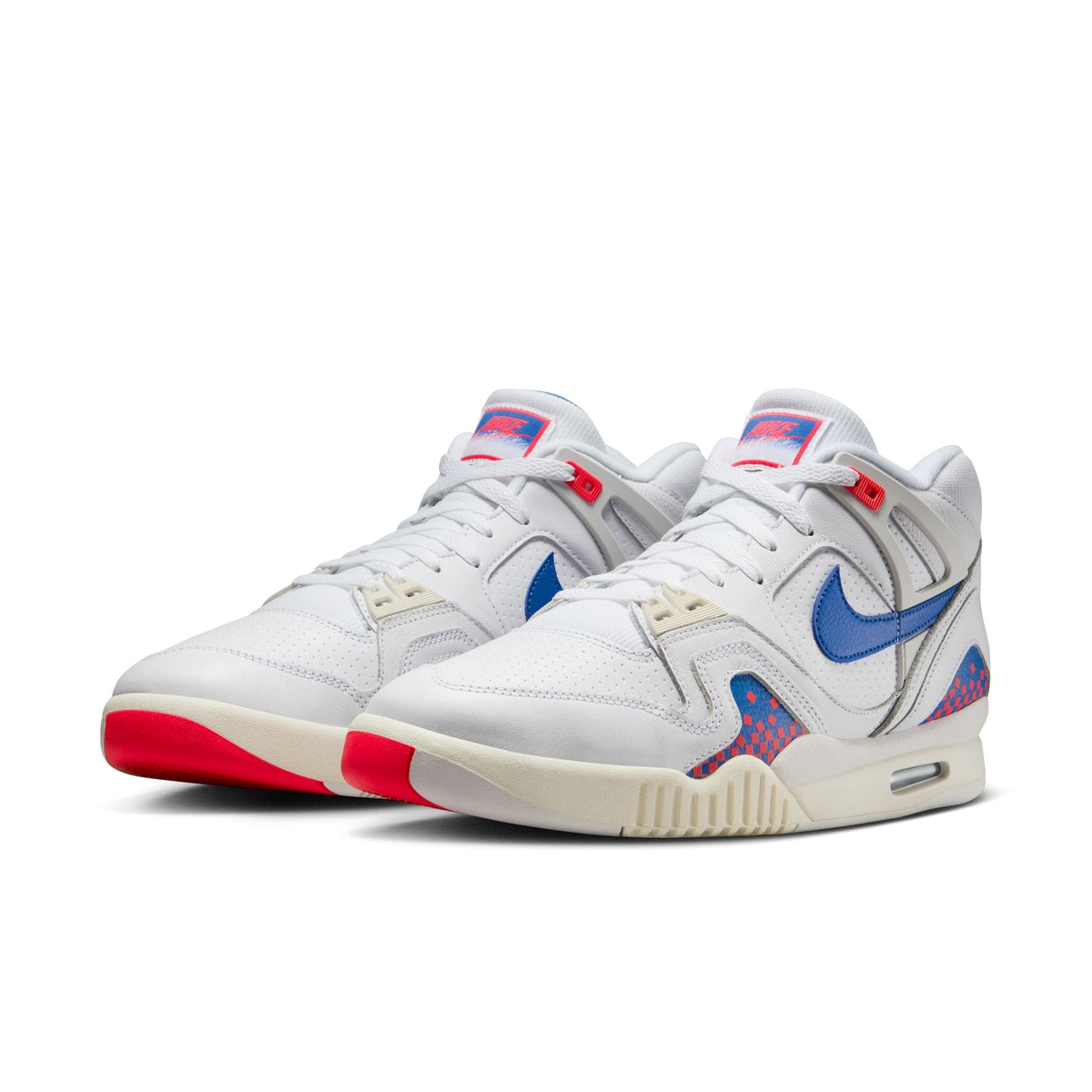 Nike Air Tech Challenge 2 Pixel