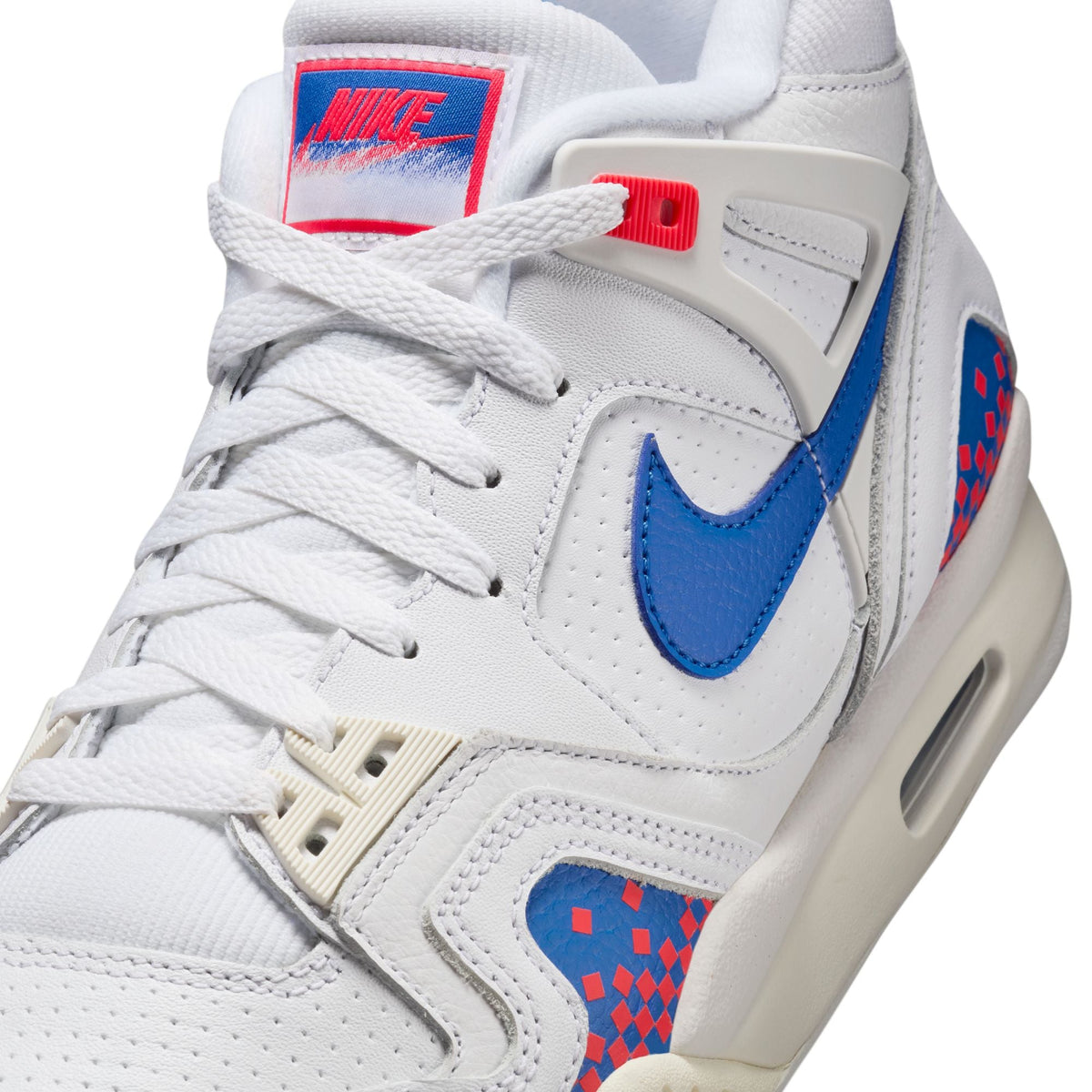 Nike Air Tech Challenge 2 Pixel