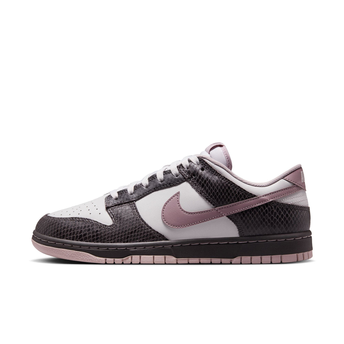 Nike Dunk Low SE Taupe Grey