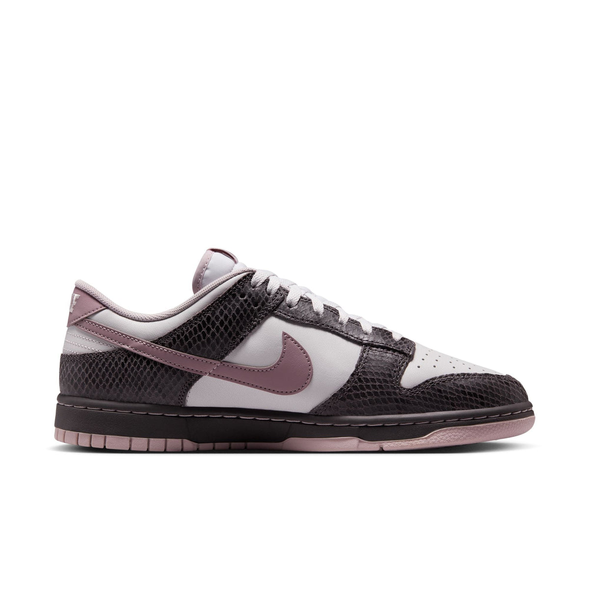 Nike Dunk Low SE Taupe Grey